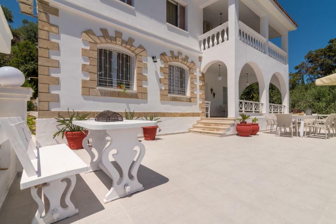 Amalia Country House Ano Yerakarion Exterior photo
